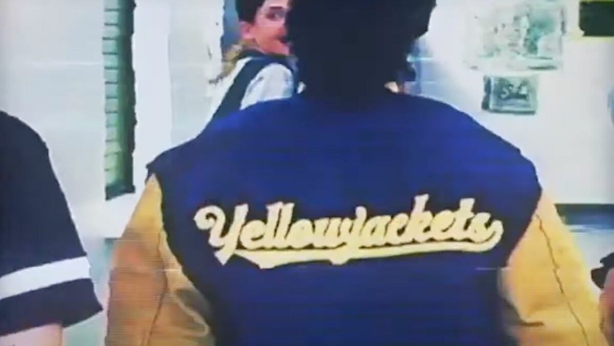 5-hidden-clues-in-the-‘yellowjackets’-season-2-opening-credits