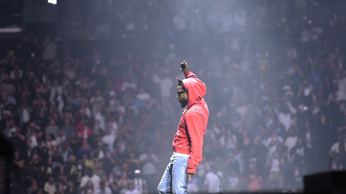 who-will-kendrick-lamar-bring-out-as-special-guests-during-his-super-bowl-halftime-performance?