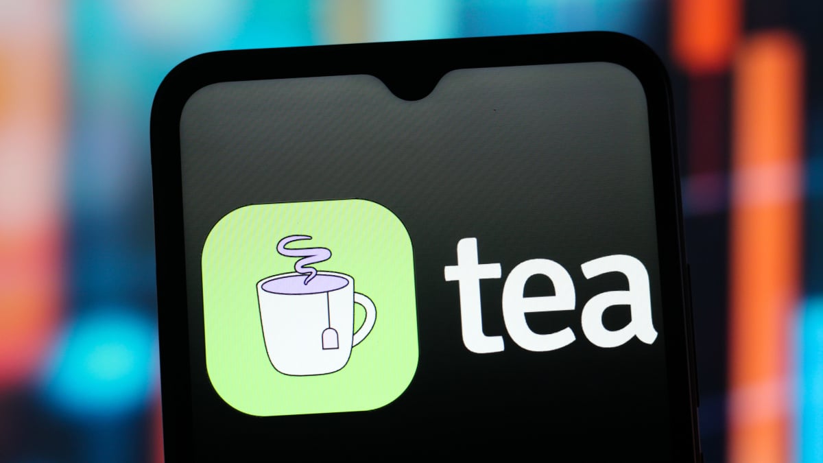 new-hack-of-women-only-app-tea-exposes-personal-chats,-phone-numbers