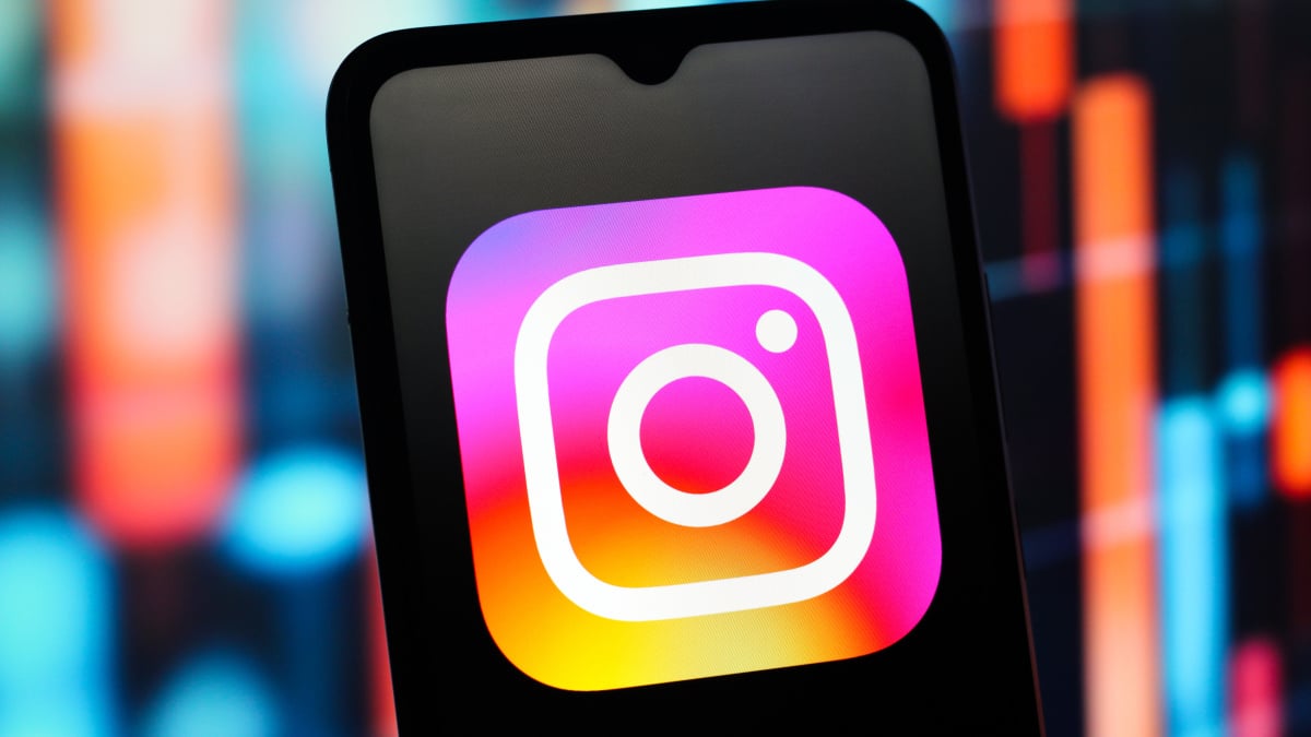 you-can-no-longer-go-live-on-instagram-unless-you-have-1,000-followers