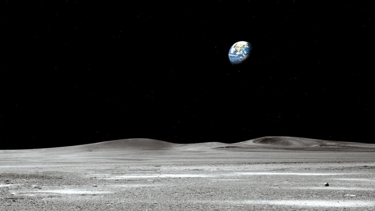 nasa-to-build-a-nuclear-reactor-on-the-moon-by-2030,-report-states