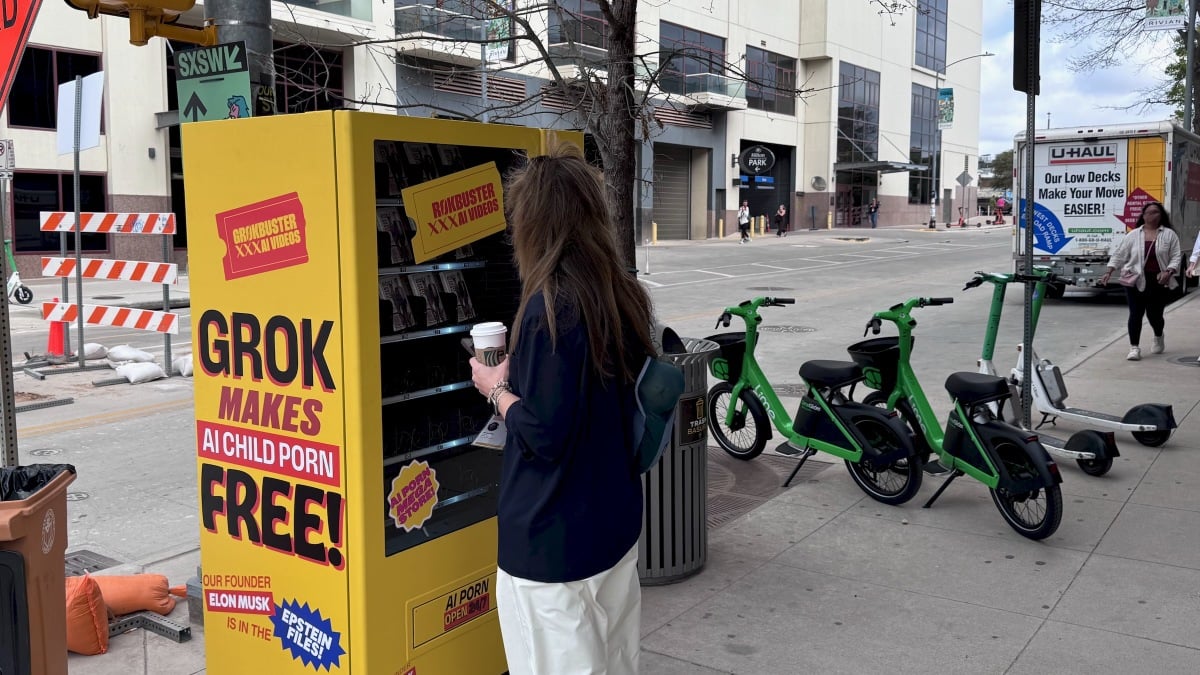 Anti-Elon Musk Guerrilla Art Vending Machine Goes Up At SXSW In Austin