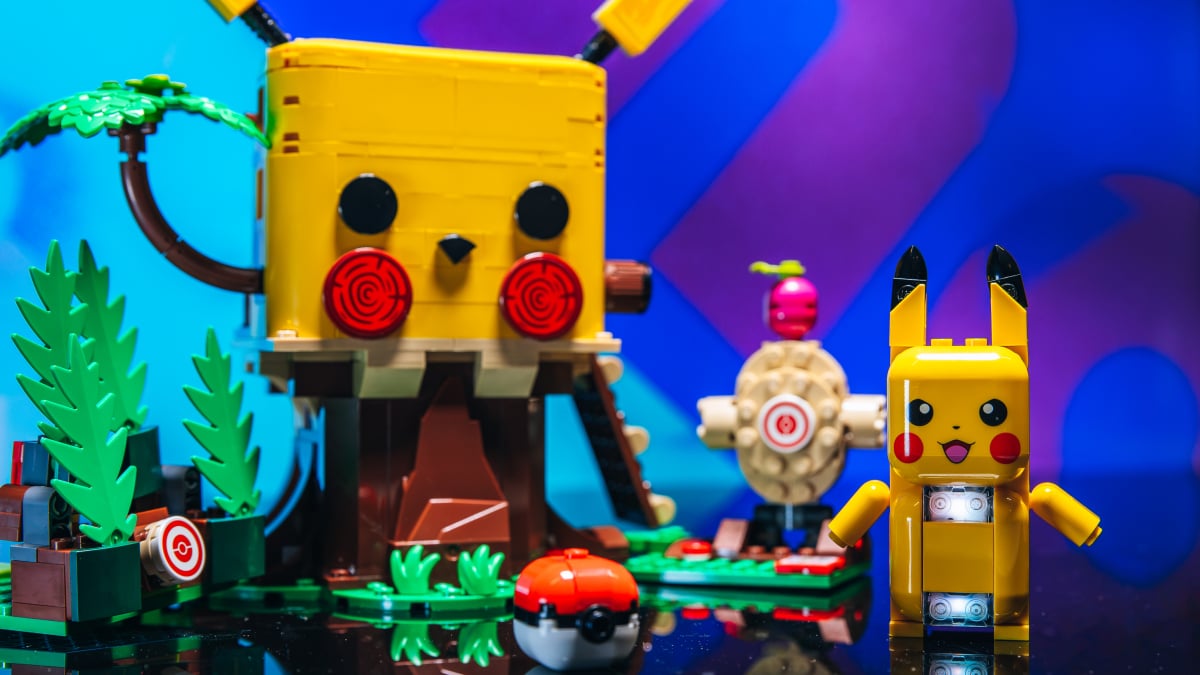 i-played-with-the-adorable-lego-pokemon-smart-play-sets-and-my-inner-kid-is-losing-its-mind